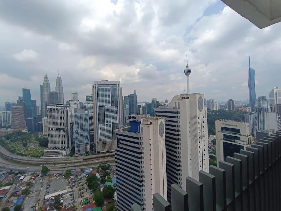 Cl 30A Super Kl View Infinity Pool Klcc Apartman Kuala Lumpur Kültér fotó