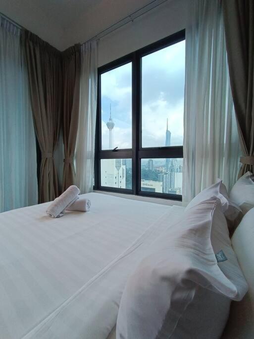 Cl 30A Super Kl View Infinity Pool Klcc Apartman Kuala Lumpur Kültér fotó